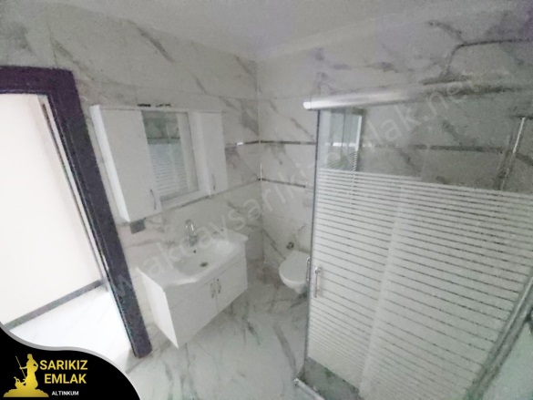 Altınkum Mah. Edremit Satılık Daire |  2+1 Oda | 115M2 4.875.000Tl | Yüksek Giriş | Kat Kaloriferi | 2 Banyo | 2 Yatak Odası Resim-1