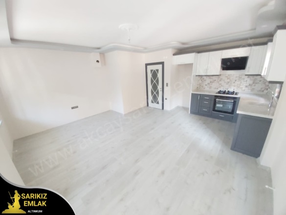 Altınkum Mah. Edremit Satılık Daire |  2+1 Oda | 115M2 4.875.000Tl | Yüksek Giriş | Kat Kaloriferi | 2 Banyo | 2 Yatak Odası Resim-3