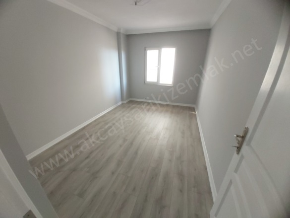 Akçay Mah. Edremit Satılık Daire |  4+1 Oda | 240M2 4.250.000Tl  Krediye Uygun  | Çatı Dubleksi | Doğalgaz(Kombi) | 2 Banyo | 4 Yatak Odası Resim-3