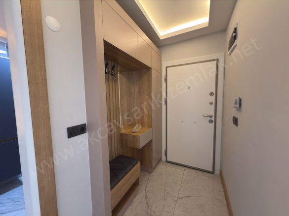 İkizçay Mah. Edremit Satılık Daire |  3+1 Oda | 158M2 6.850.000Tl Eşyalı  | 3. Kat | Doğalgaz(Kombi) | 2 Banyo | 3 Yatak Odası Resim-1