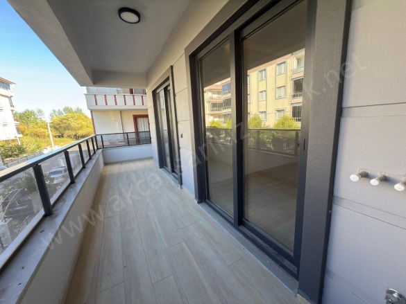 İkizçay Mah. Edremit Satılık Daire |  3+1 Oda | 158M2 6.850.000Tl Eşyalı  | 3. Kat | Doğalgaz(Kombi) | 2 Banyo | 3 Yatak Odası Resim-4