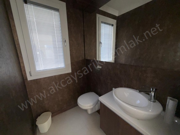 Hamidiye Mah. Edremit Satılık Villa |  3+1 Oda | 180M2 13.000.000Tl  Krediye Uygun  | Villa Ve Müstakil | Doğalgaz(Kombi) | 2 Banyo | 3 Yatak Odası Resim-1