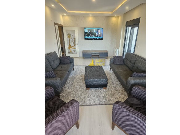 Akçay Mah. Edremit Satılık Daire |  4+1 Oda | 300M2 20.900.000Tl  Krediye Uygun  | 3. Kat | Kat Kaloriferi | 3 Banyo | 4 Yatak Odası Resim-3