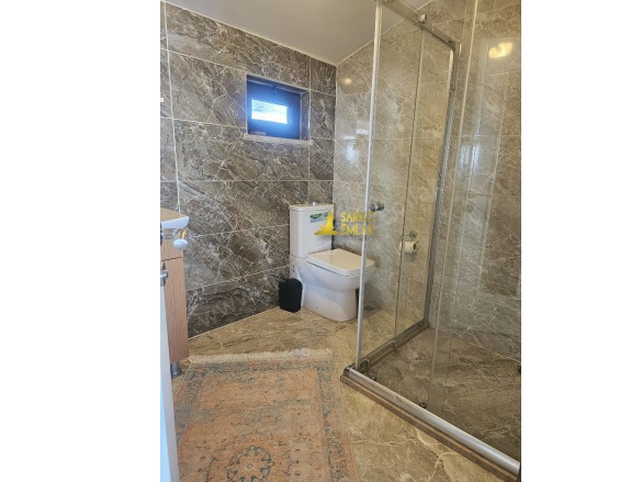 Akçay Mah. Edremit Satılık Daire |  4+1 Oda | 300M2 20.900.000Tl  Krediye Uygun  | 3. Kat | Kat Kaloriferi | 3 Banyo | 4 Yatak Odası Resim-4