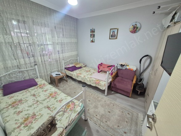 Altınkum Mah. Edremit Satılık Daire |  2+2 Oda | 110M2 3.500.000Tl | Bahçe Katı | Doğalgaz(Kombi) | 1 Banyo | 2 Yatak Odası Resim-2