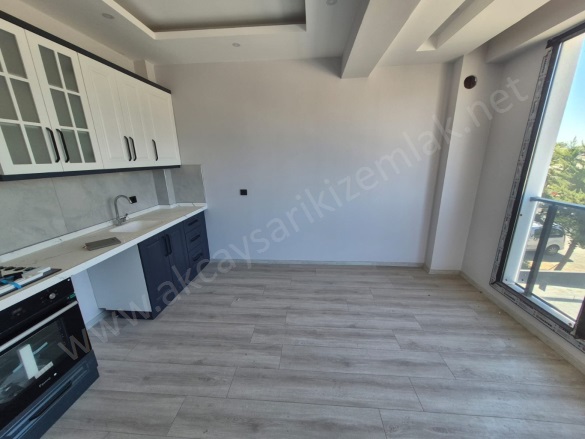 Altınkum Mah. Edremit Satılık Daire |  1+1 Oda | 70M2 4.400.000Tl  Krediye Uygun  | 2. Kat | Yerden Isıtma | 1 Banyo | 1 Yatak Odası Resim-4