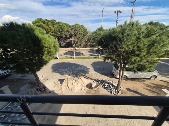 Zeytinli Mah. Edremit Kiralık Daire |  2+1 Oda | 85M2 Aylık 22.000Tl  Krediye Uygun  | 1. Kat | Klima | 1 Banyo | 2 Yatak Odası Resim-4