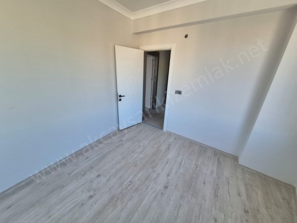 Tuzcumurat Mah. Edremit Satılık Daire |  2+1 Oda | 100M2 3.200.000Tl | 3. Kat | Doğalgaz(Kombi) | 1 Banyo | 1 Yatak Odası Resim-5