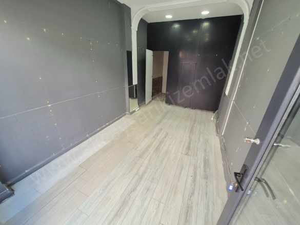 Akçay Tam Merkezde 20 M² Kiralık Dükkan 1 Edremit Mah