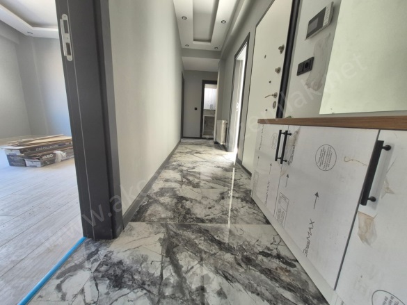 Tuzcumurat Mah. Edremit Satılık Daire |  2+1 Oda | 114M2 3.750.000Tl | Yüksek Giriş | Doğalgaz(Kombi) | 1 Banyo | 1 Yatak Odası Resim-2