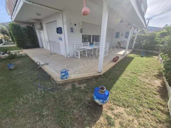 Ören iskelede Denize 100 Metre Mesafede 1+1 Eşyalı Satılık Daire Burhaniye Mah