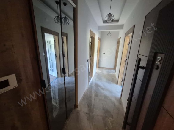 Güre Mah. Edremit Satılık Daire |  2+1 Oda | 90M2 6.500.000Tl | Yüksek Giriş | Kat Kaloriferi | 1 Banyo | 2 Yatak Odası Resim-3