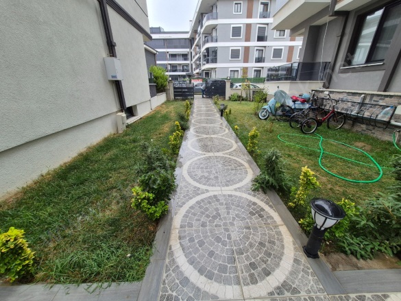 Altınkum Mah. Edremit Satılık Daire |  2+1 Oda | 85M2 4.950.000Tl  Krediye Uygun  | Yüksek Giriş | Doğalgaz(Kombi) | 1 Banyo | 2 Yatak Odası Resim-3