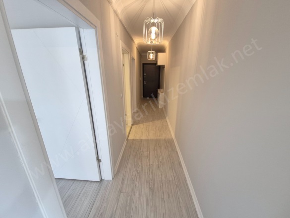 Altınkum Mah. Edremit Satılık Daire |  2+1 Oda | 85M2 4.950.000Tl  Krediye Uygun  | Yüksek Giriş | Doğalgaz(Kombi) | 1 Banyo | 2 Yatak Odası Resim-5