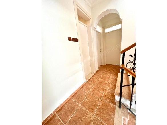 Akçay Mah. Edremit Satılık Villa |  3+1 Oda | 150M2 7.500.000Tl  Krediye Uygun  | Villa | Kat Kaloriferi | 2 Banyo | 2 Yatak Odası Resim-4