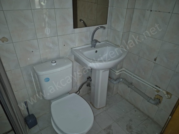 Hamidiye Mah. Edremit Kiralık Daire |  3+1 Oda | 150M2 Aylık 21.000Tl | 3. Kat | Doğalgaz(Kombi) | 1 Banyo | 1 Yatak Odası Resim-4