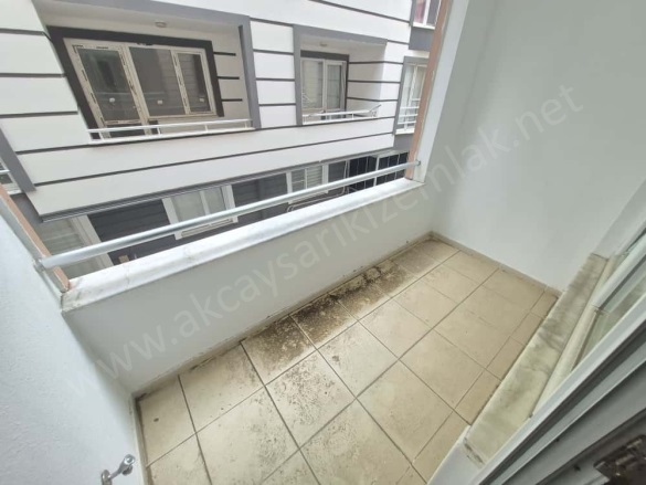 Altınkum Mah. Edremit Satılık Daire |  2+1 Oda | 80M2 3.950.000Tl  Krediye Uygun  | 1. Kat | Doğalgaz(Kombi) | 1 Banyo | 2 Yatak Odası Resim-5
