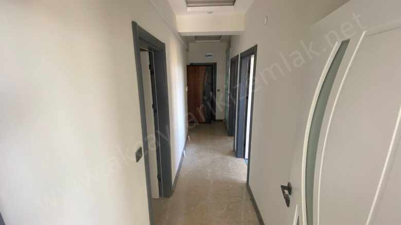 Edremit Kadıköy Mahallesinde 2+1 Modern Satılık Daire