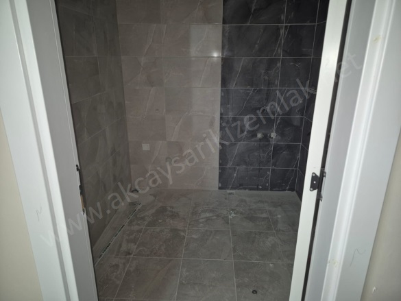 Darsofa Mah. Edremit Satılık Daire |  1+1 Oda | 67M2 2.100.000Tl | 3. Kat | Yerden Isıtma | 1 Banyo | 1 Yatak Odası Resim-5