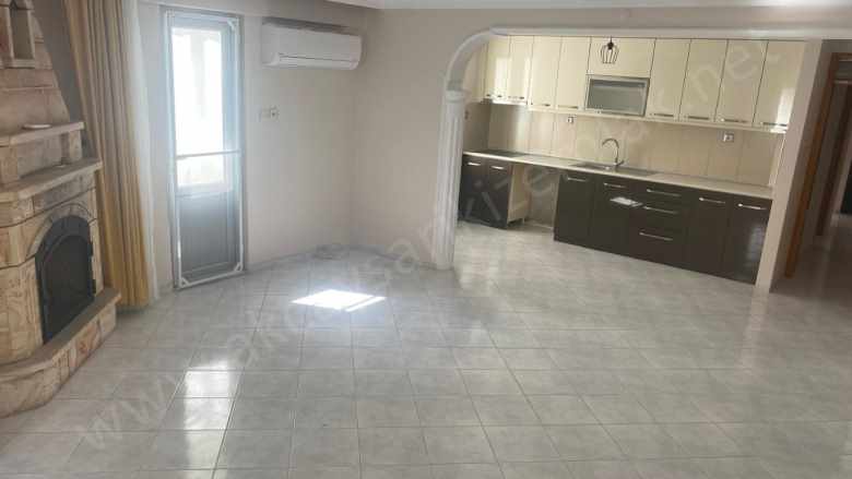 Akçay Altınkumda Site içinde Şömineli 2+1 Satılık Daire Edremit Altınkum Mah
