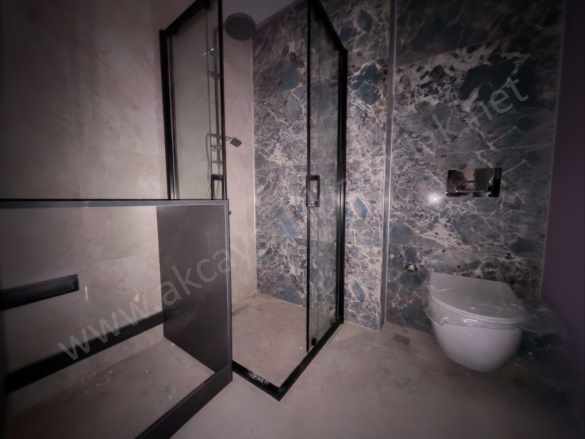 Edremit Hamidiye Mah Şahin Plazada 2+1 Kiralık Ofis / Büro Ofisev