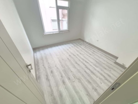 İkizçay Mah. Edremit Satılık Daire |  2+1 Oda | 80M2 4.100.000Tl  Krediye Uygun  | 2. Kat | Doğalgaz(Kombi) Resim-2