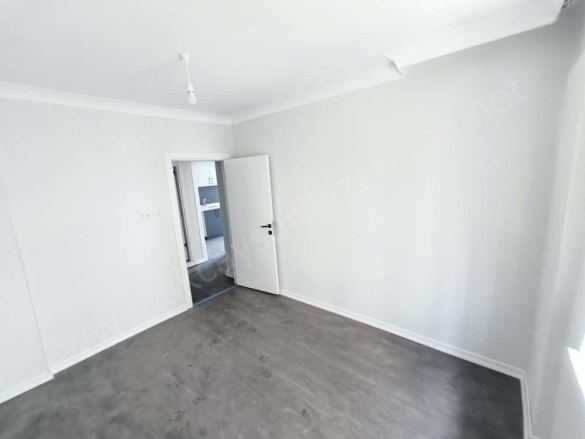 Akçay Mah. Edremit Satılık Daire |  2+1 Oda | 80M2 3.750.000Tl  Krediye Uygun  | Giriş Katı | Doğalgaz(Kombi) | 1 Banyo | 2 Yatak Odası Resim-5