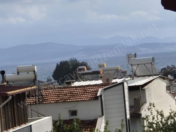 Tahtakuşlar Mah. Edremit Satılık Villa |  4+1 Oda | 170M2 6.500.000Tl  Krediye Uygun  Eşyalı  | Tripleks | Soba | 3 Banyo | 4 Yatak Odası Resim-1