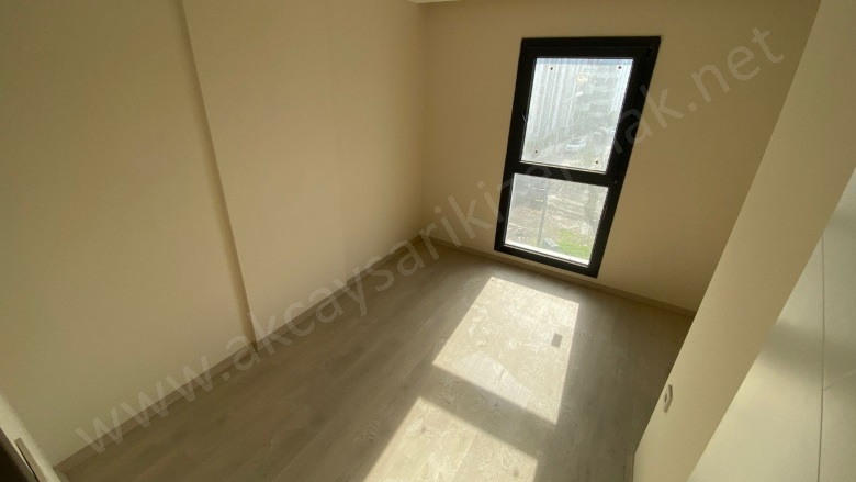 Kadıköy Mah. Edremit Satılık Daire |  1+1 Oda | 65M2 2.975.000Tl  Krediye Uygun  | 2. Kat | Doğalgaz(Kombi) | 1 Banyo | 1 Yatak Odası Resim-3