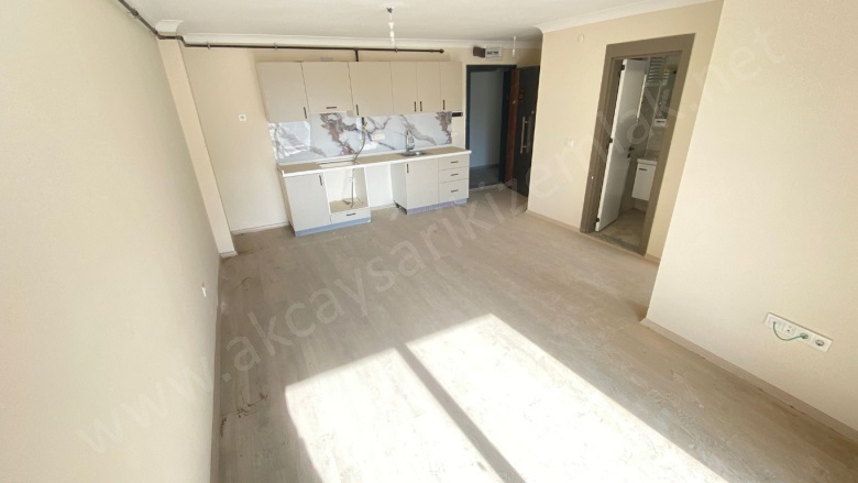 Kadıköy Mah. Edremit Satılık Daire |  1+1 Oda | 65M2 2.975.000Tl  Krediye Uygun  | 2. Kat | Doğalgaz(Kombi) | 1 Banyo | 1 Yatak Odası Resim-5