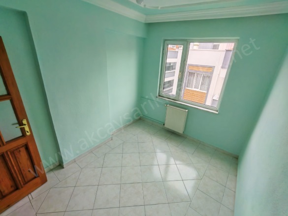 Hamidiye Mah. Edremit Kiralık Daire |  3+1 Oda | 145M2 Aylık 22.000Tl | 5. Kat | Merkezi Isınma | 1 Banyo | 1 Yatak Odası Resim-3