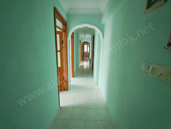 Hamidiye Mah. Edremit Kiralık Daire |  3+1 Oda | 145M2 Aylık 22.000Tl | 5. Kat | Merkezi Isınma | 1 Banyo | 1 Yatak Odası Resim-5