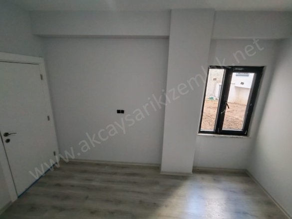 Kadıköy Mah. Edremit Satılık Daire |  2+1 Oda | 90M2 3.750.000Tl | Yüksek Giriş | Yerden Isıtma | 1 Banyo | 1 Yatak Odası Resim-1