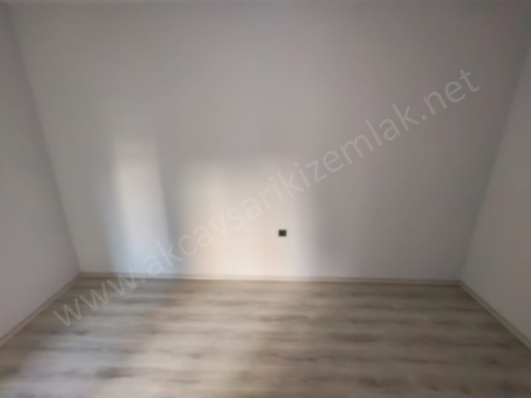 Kadıköy Mah. Edremit Satılık Daire |  2+1 Oda | 90M2 3.750.000Tl | Yüksek Giriş | Yerden Isıtma | 1 Banyo | 1 Yatak Odası Resim-2