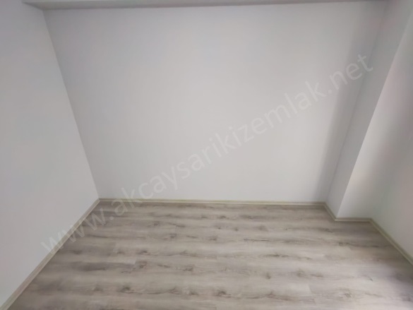 Kadıköy Mah. Edremit Satılık Daire |  2+1 Oda | 90M2 3.750.000Tl | Yüksek Giriş | Yerden Isıtma | 1 Banyo | 1 Yatak Odası Resim-4