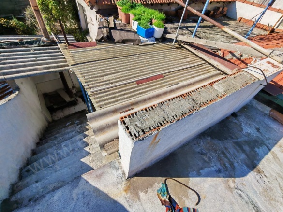 Hekimzade Mah. Edremit Satılık Müstakil Ev |  3+1 Oda | 100M2 1.750.000Tl | Soba | 1 Banyo | 1 Yatak Odası Resim-1