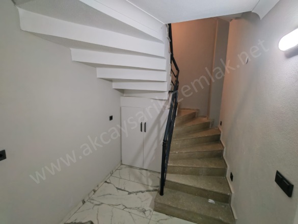 Hamidiye Mah. Edremit Satılık Villa |  5+1 Oda | 220M2 11.000.000Tl | Villa | Doğalgaz(Kombi) | 2 Banyo | 2 Yatak Odası Resim-1