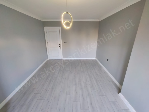 Hamidiye Mah. Edremit Satılık Villa |  5+1 Oda | 220M2 11.000.000Tl | Villa | Doğalgaz(Kombi) | 2 Banyo | 2 Yatak Odası Resim-3