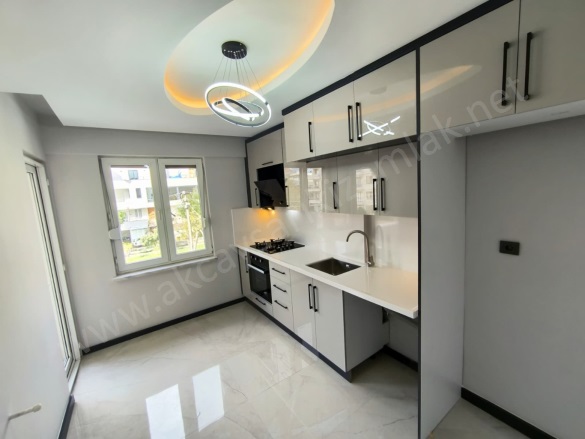 Altınkum Mah. Edremit Satılık Daire |  2+1 Oda | 85M2 4.950.000Tl  Krediye Uygun  | 1. Kat | Doğalgaz(Kombi) | 1 Banyo | 2 Yatak Odası Resim-4