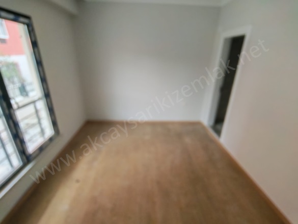 Tuzcumurat Mah. Edremit Satılık Daire |  1+1 Oda | 68M2 2.950.000Tl | 2. Kat | Doğalgaz(Kombi) | 1 Banyo | 1 Yatak Odası Resim-5