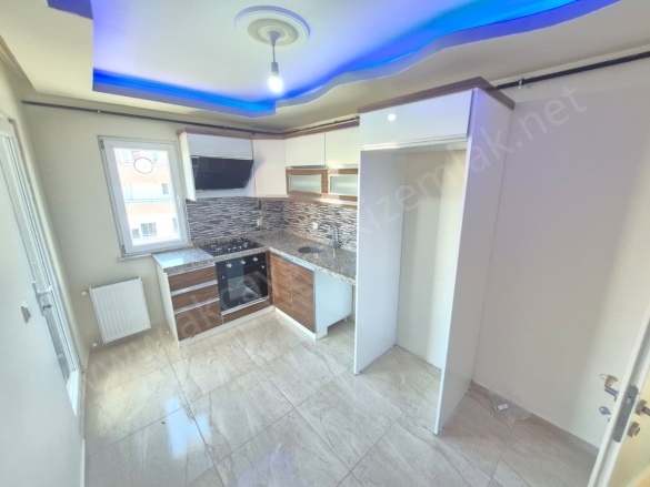 Altınkum Mah. Edremit Satılık Daire |  2+1 Oda | 80M2 4.650.000Tl  Krediye Uygun  | Doğalgaz(Kombi) | 1 Banyo | 2 Yatak Odası Resim-2