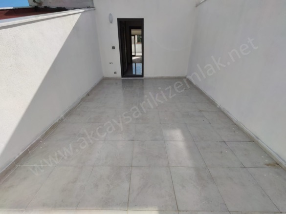 Tuzcumurat Mah. Edremit Satılık Daire |  3+1 Oda | 150M2 4.500.000Tl | Dubleks | Doğalgaz(Kombi) | 2 Banyo | 1 Yatak Odası Resim-2