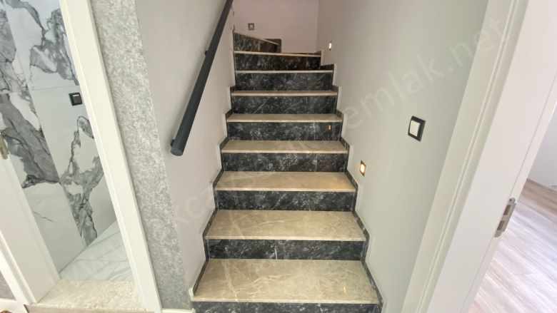 !!! Akçay Altınkumda Geniş Teraslı 3+1 Satılık Daire Kat Dubleks Edremit Altınkum Mah