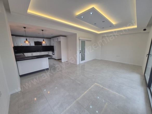 Akçay Mah. Edremit Satılık Müstakil Ev |  5+2 Oda | 295M2 25.000.000Tl  Krediye Uygun  | Müstakil | Yerden Isıtma | 4 Banyo | 5 Yatak Odası Resim-3