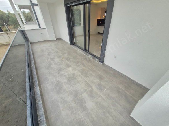 Akçay Mah. Edremit Satılık Müstakil Ev |  5+2 Oda | 295M2 25.000.000Tl  Krediye Uygun  | Müstakil | Yerden Isıtma | 4 Banyo | 5 Yatak Odası Resim-4