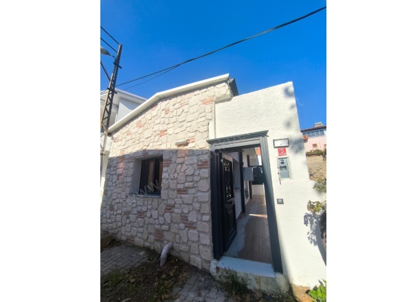 Kızılkeçili Mah. Edremit Satılık Müstakil Ev |  1+1 Oda | 80M2 4.150.000Tl  Krediye Uygun  | Müstakil | Soba | 1 Banyo | 1 Yatak Odası Resim-1