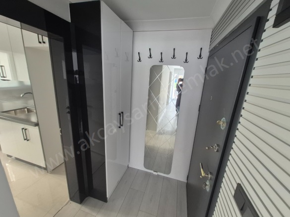Akçay Mah. Edremit Satılık Daire |  2+1 Oda | 85M2 4.450.000Tl  Krediye Uygun  | Bahçe Katı | Doğalgaz(Kombi) | 1 Banyo Resim-2