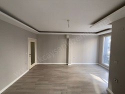 Edremit Altınkum Mah. Satılık Daire 3+1 145 M2 | 2. Kat | Doğalgaz(Kombi) | 1 Banyo | 3 Yatak Odası