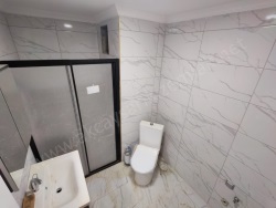 Edremit Darsofa Mah. Satılık Daire 2+1 95 M2 | 1. Kat | Doğalgaz(Kombi) | 1 Banyo | 1 Yatak Odası