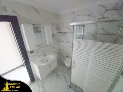 Akçay Altınkum Da Dolmuş Güzergahında 2+1 Açık Mutfak Girişkat Satılık Daire Edremit Mah